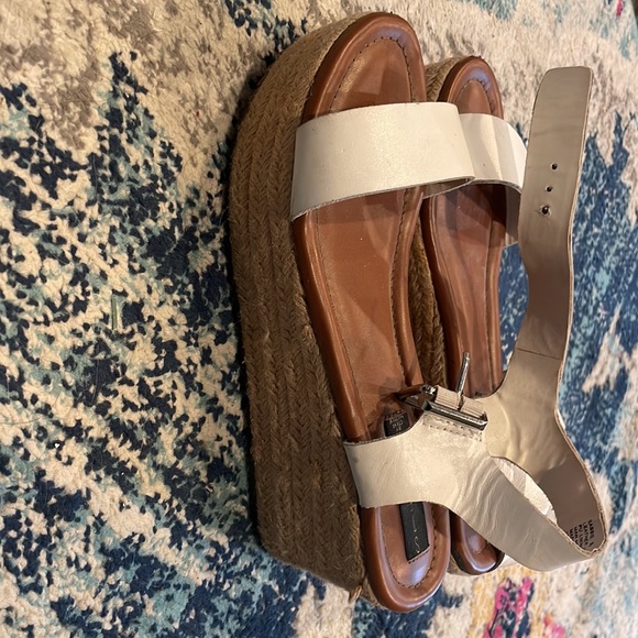 Steven by Steve Madden white platform sandals size 9 - Picture 2 of 5